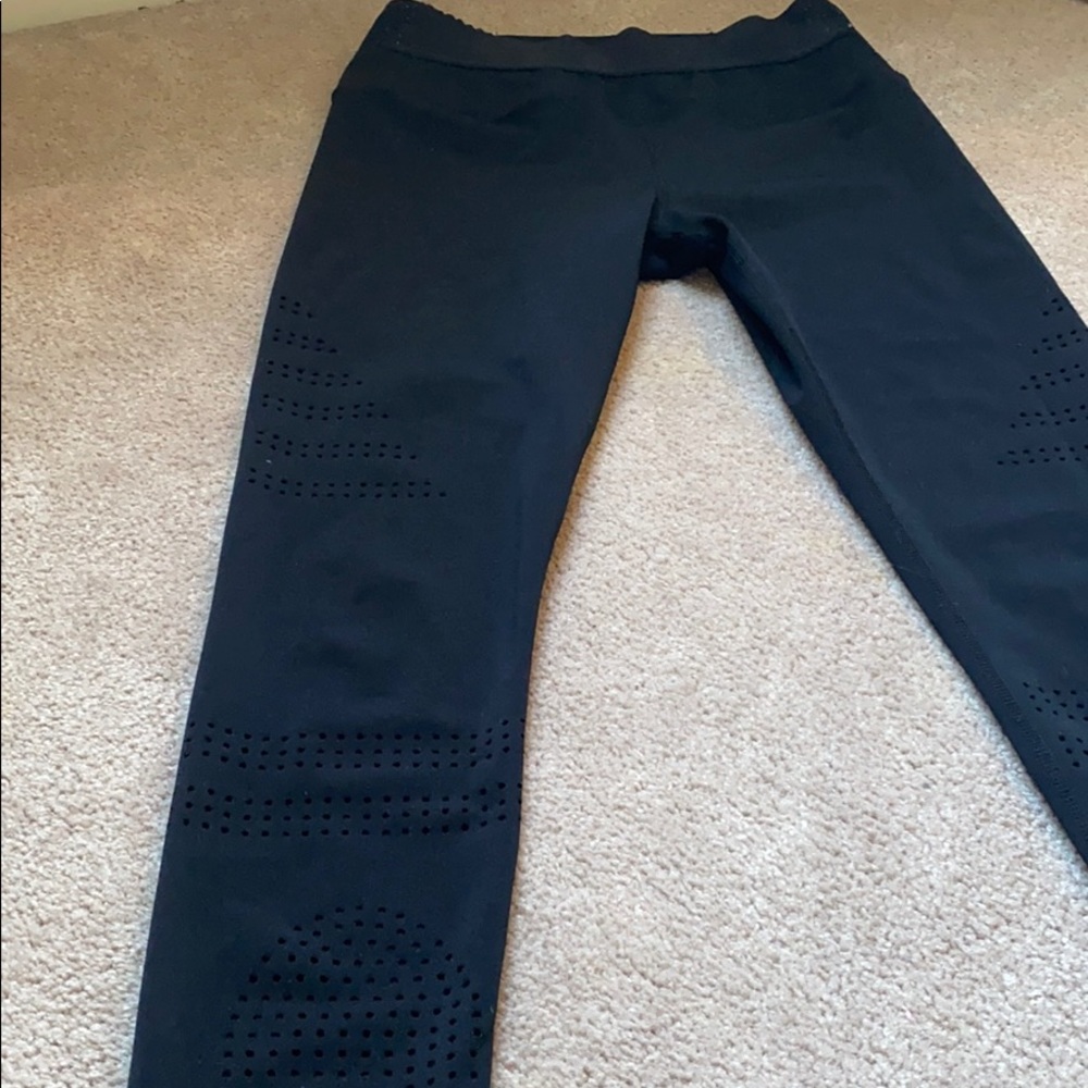 Split 59 black leggings with hole design